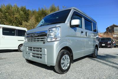 日産　NV100クリッパーバン
