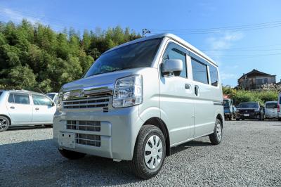 日産　NV100クリッパーバン